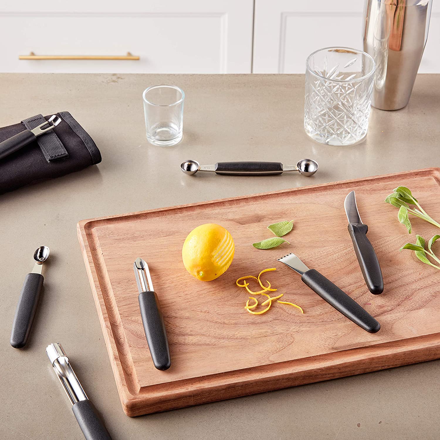 Mercer Culinary 8-Piece Garnishing Kit